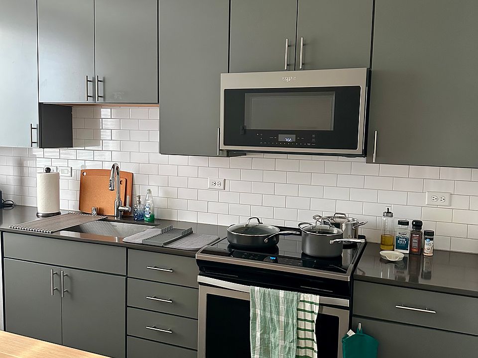 Kitchen (First Floor)
