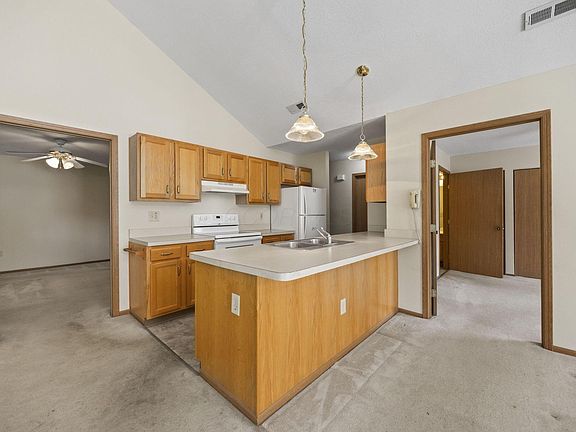 3rd image of 6113 Blendon Chase Dr