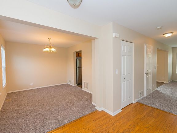 5th image of 10428 Centennial Ave
