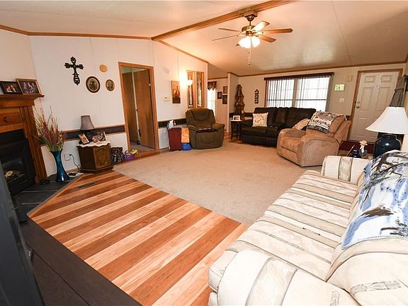 3rd image of 6385 Whispering Woods Dr