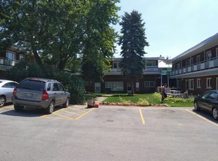 10700 S Roberts Rd APT 2, Palos Hills, IL 60465