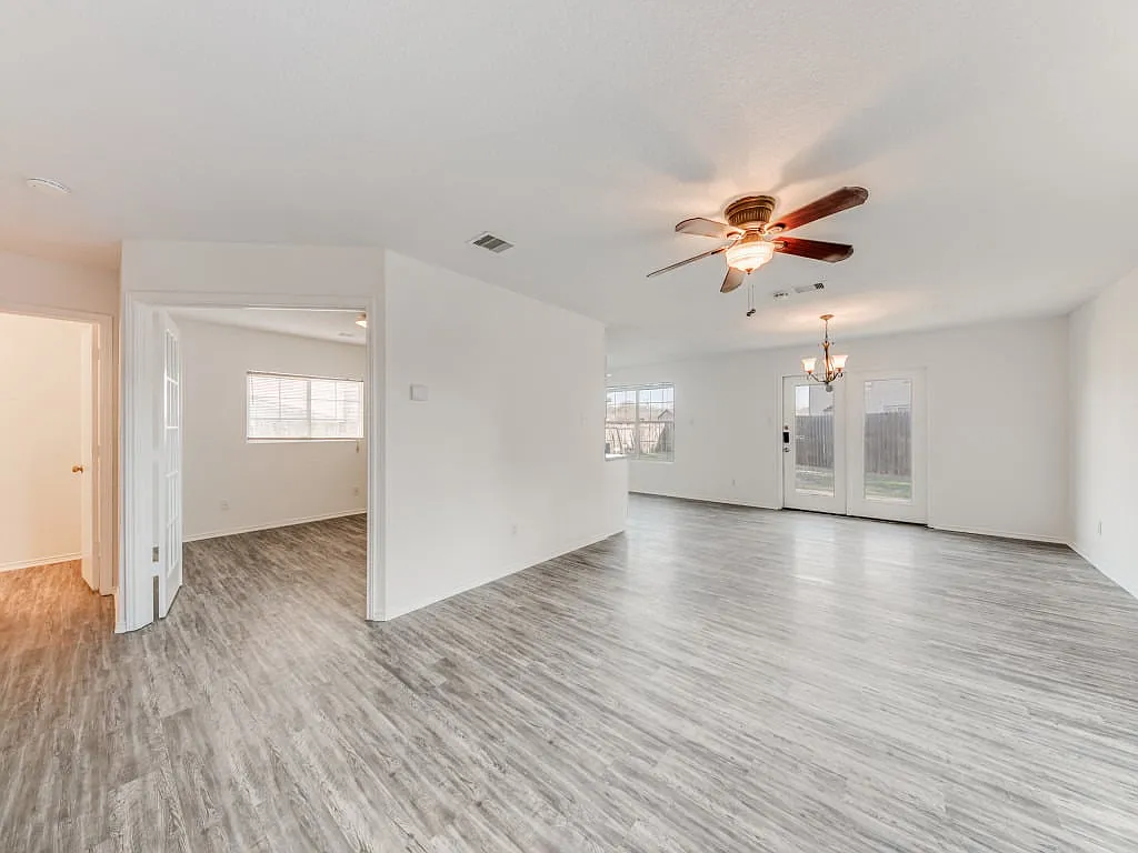 7315 Booker Bay San Antonio TX 78244 — Photo 3