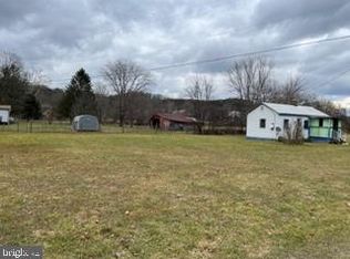 250 Middle Ln, Gore, VA 22637
