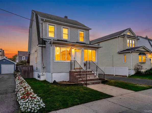 46 Derby St, Valley Stream, NY 11581