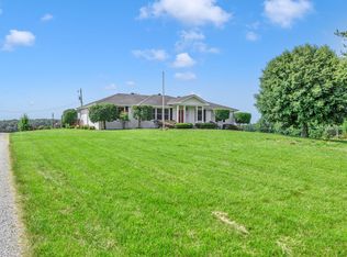 1795 Mosley Ferry Rd, Chapmansboro, TN 37035