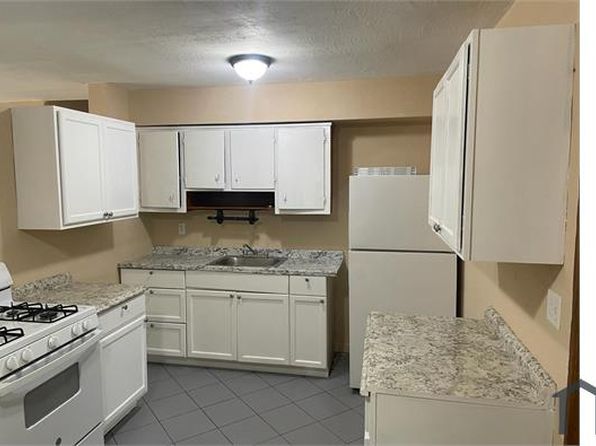 1601 SW 46th Ave