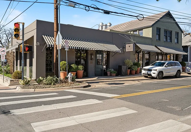 1508 Woodlawn Blvd — Photo 19
