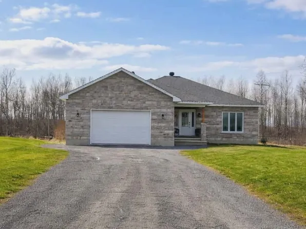 15683 County Road 43, North Stormont, ON K0C 1K0