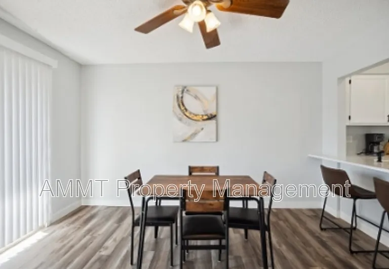 743 Westwinds Dr #3 — Photo 2