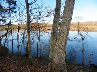 419 Terrapin Pointe Rd, Hodges, SC 29653