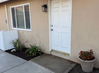 975.5 E 9th St, Upland, CA 91786