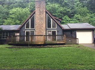 1927 Rollett Ln, Evansville, IN 47712