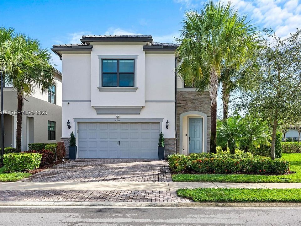 1st image of 4510 Pinehurst Trl W
