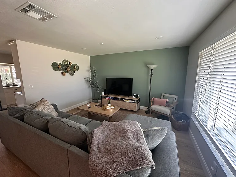 3721 SE 3rd Ave — Photo 13