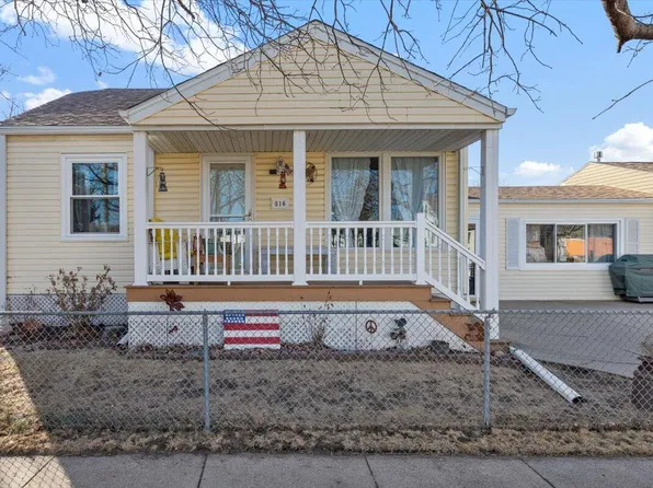 616 N 17th St, Council Bluffs, IA 51501