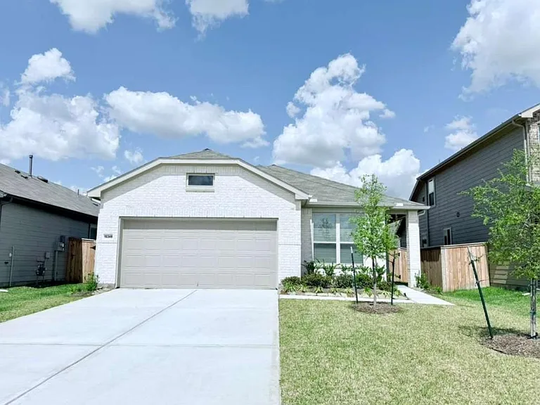 15349 Dapple Bluff Ln — Photo 1
