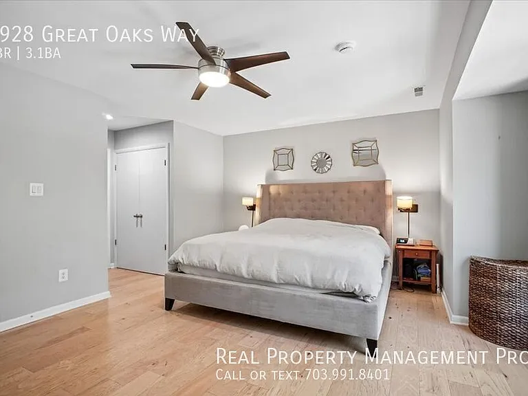 9928 Great Oaks Way — Photo 27