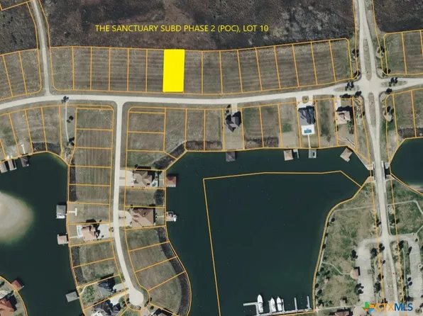 10 W Lago Loop Rd, Pt O Connor, TX 77982