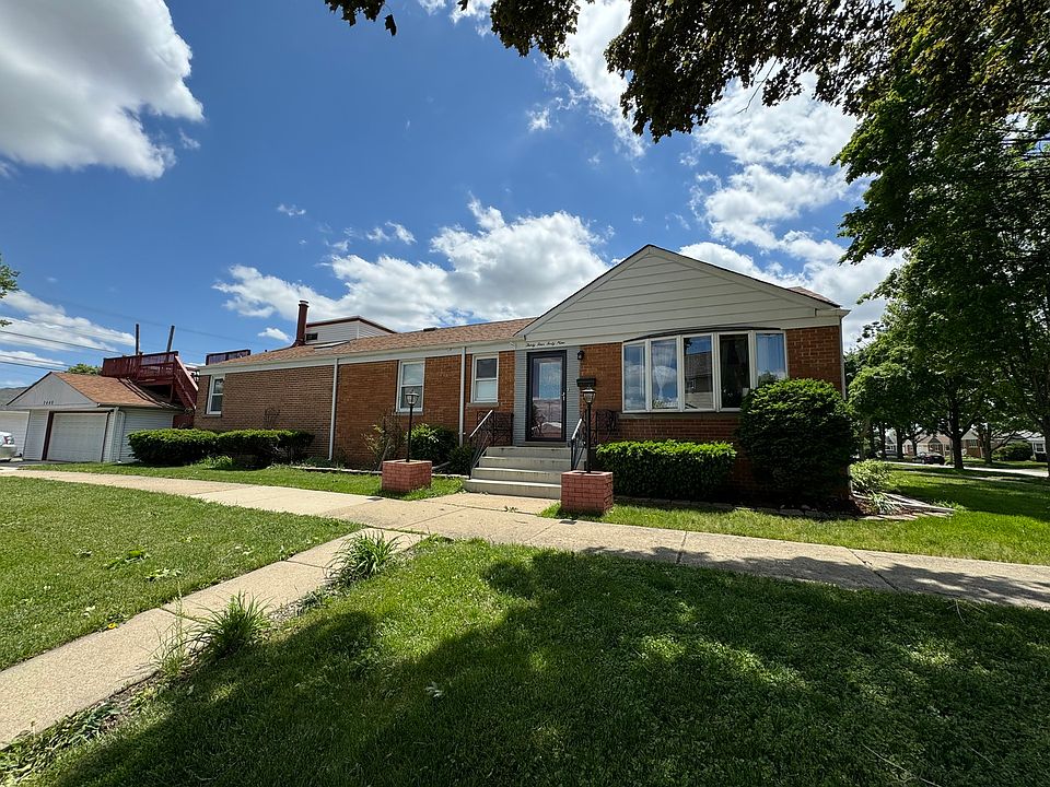 1st image of 3449 Louis St