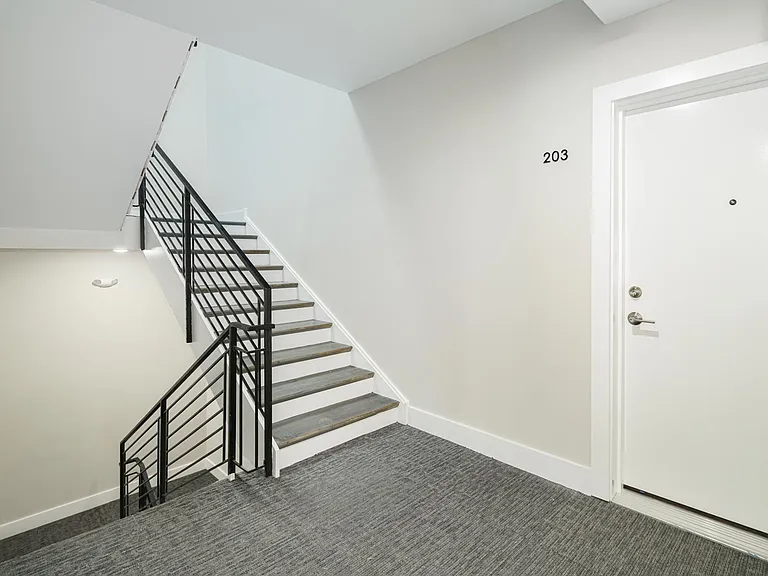 3915 Ridge Ave #201 — Photo 19