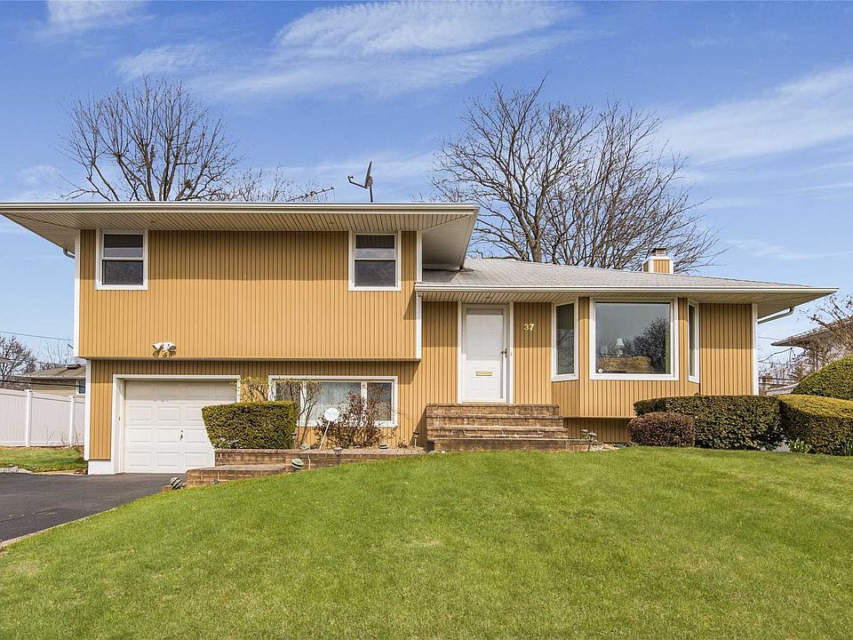1st image of 37 Bounty Ln