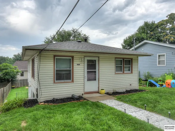 904 N 12th St, Plattsmouth, NE 68048