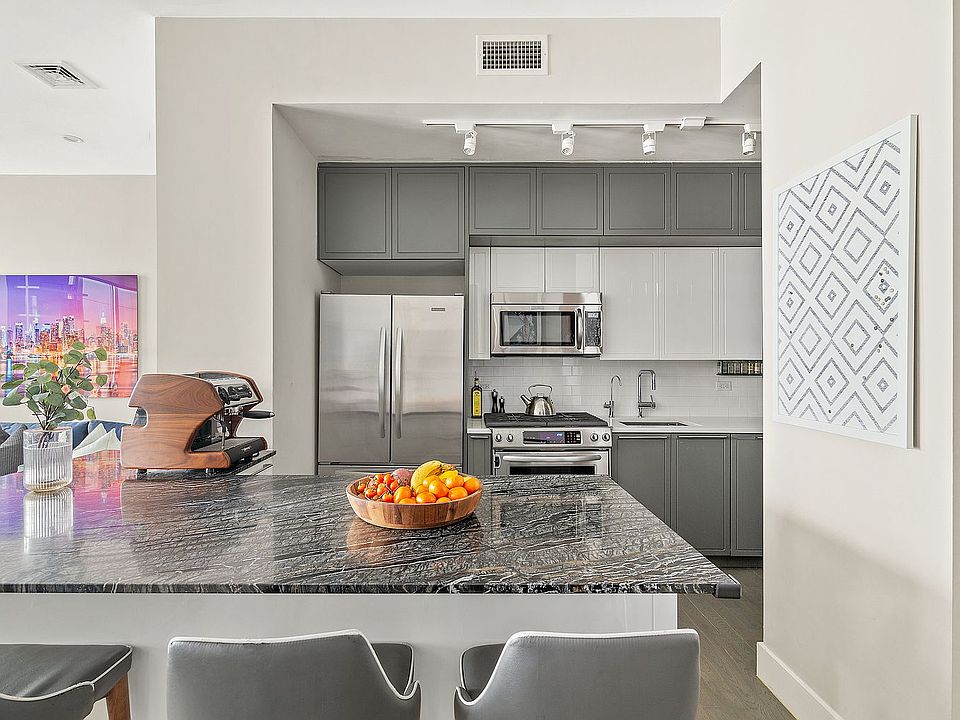 1st image of 421 51st St #205