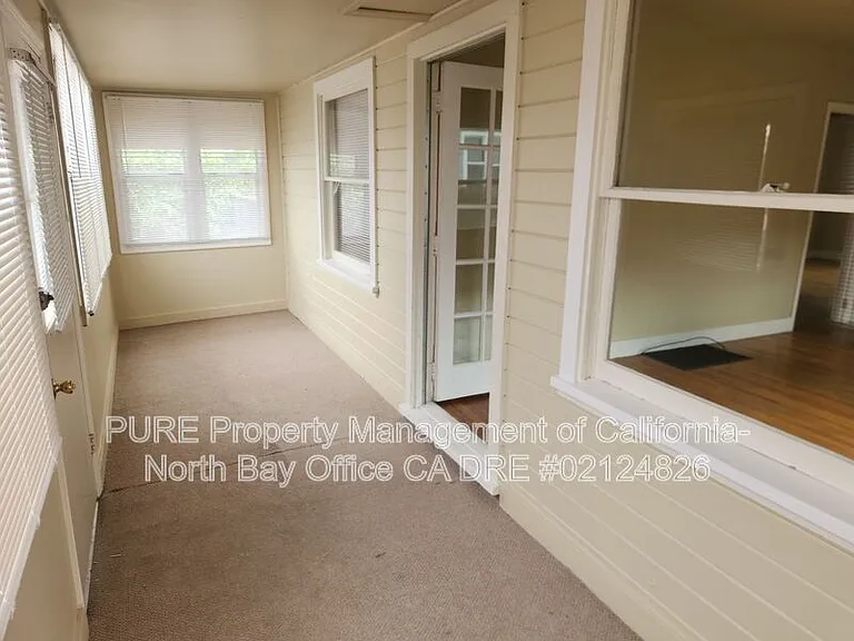 137 Wilson St — Photo 2