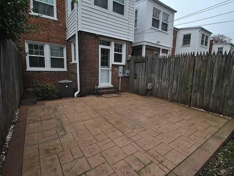 2923 Grayland Ave — Photo 27