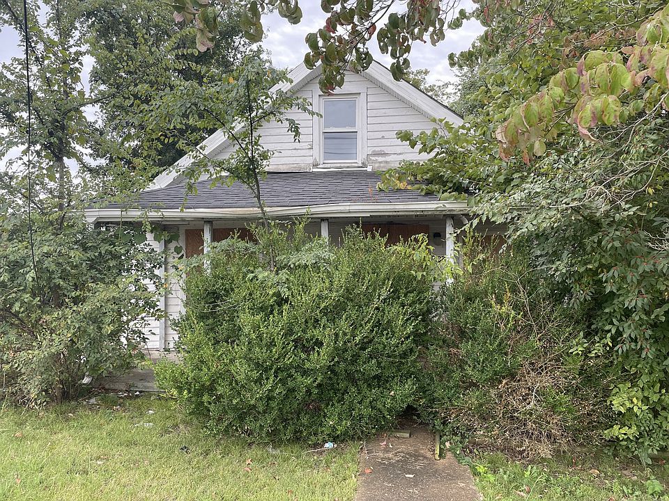1st image of 2108 Golf Club Ln
