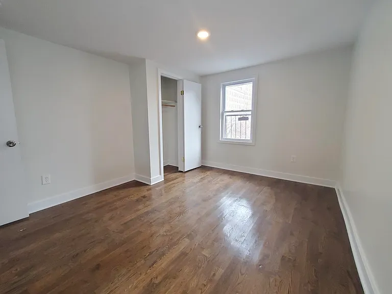 158 Summit Ave #2R — Photo 3