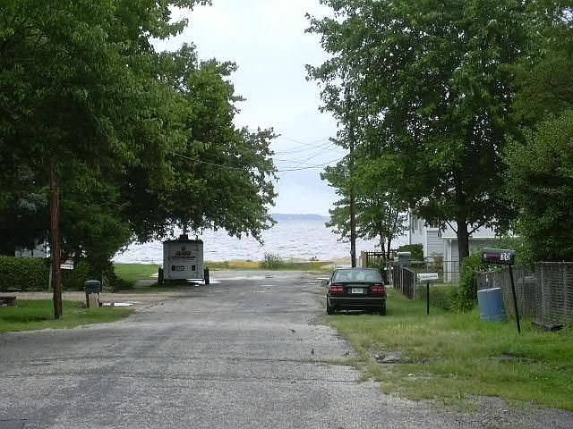 distance from apt to beach