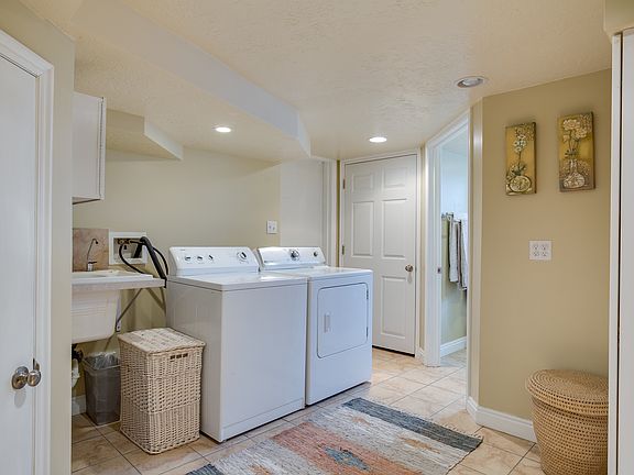5th image of 1506 E Gregson Ave