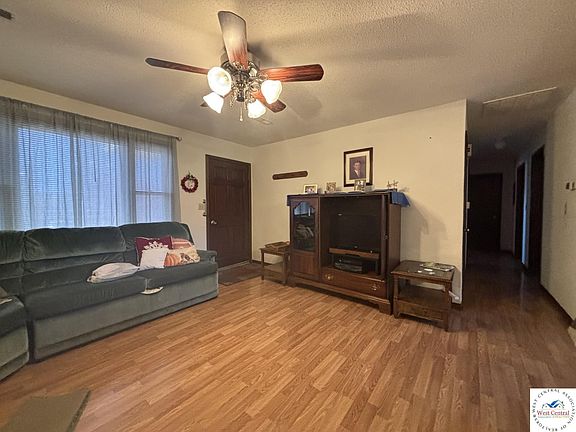3rd image of 116 Crescent Dr