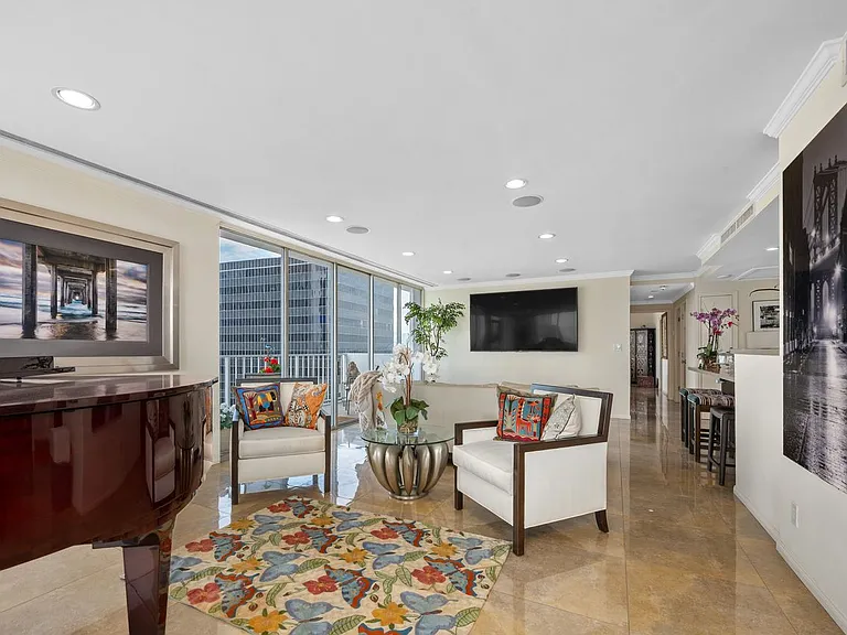 2160 Century Park E #1712 — Photo 7