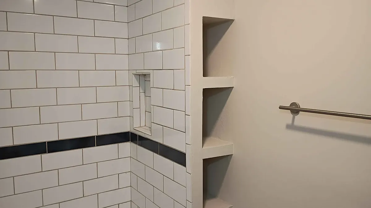 Storage for towels and shampoo - 422 Simmons Ave