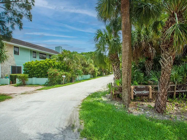 1985 Coco Plum Ln — Photo 27