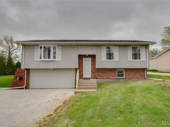 935 Forest St, Jerseyville, IL 62052