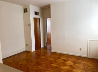 2102 Pine St #3B, Philadelphia, PA 19103
