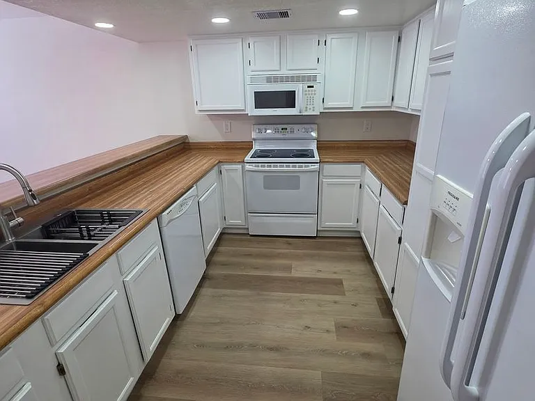 HOUSE C25 1800th Clb — Photo 10