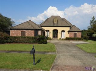 18736 Lake Harbor Ln, Prairieville, LA 70769