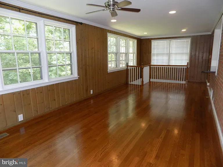 138 S Abingdon St — Photo 12