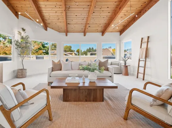 230 Via Novella Dr, Aptos, CA 95003