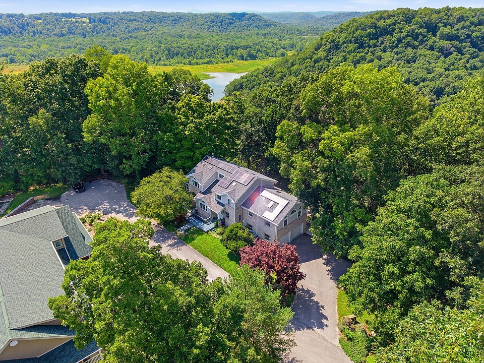 1st image of 3934 Hickory Hill Dr