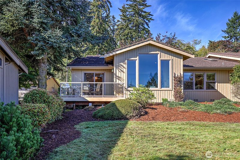 2nd image of 52 Bluff Lane #1