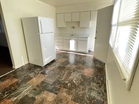 8127 West Thurston Avenue - 2, 2