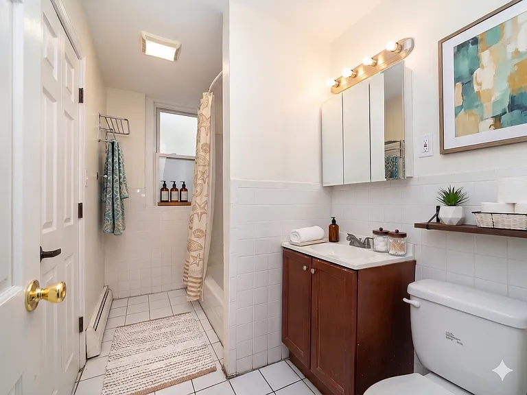 25 Chester St #204 — Photo 5