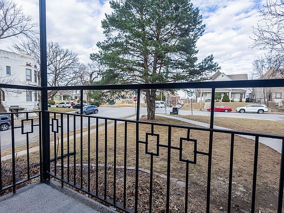 4th image of 3205 Poppleton Ave #8