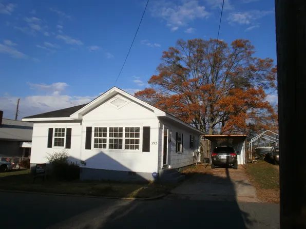 392 Woodlawn Ave, Cramerton, NC 28032