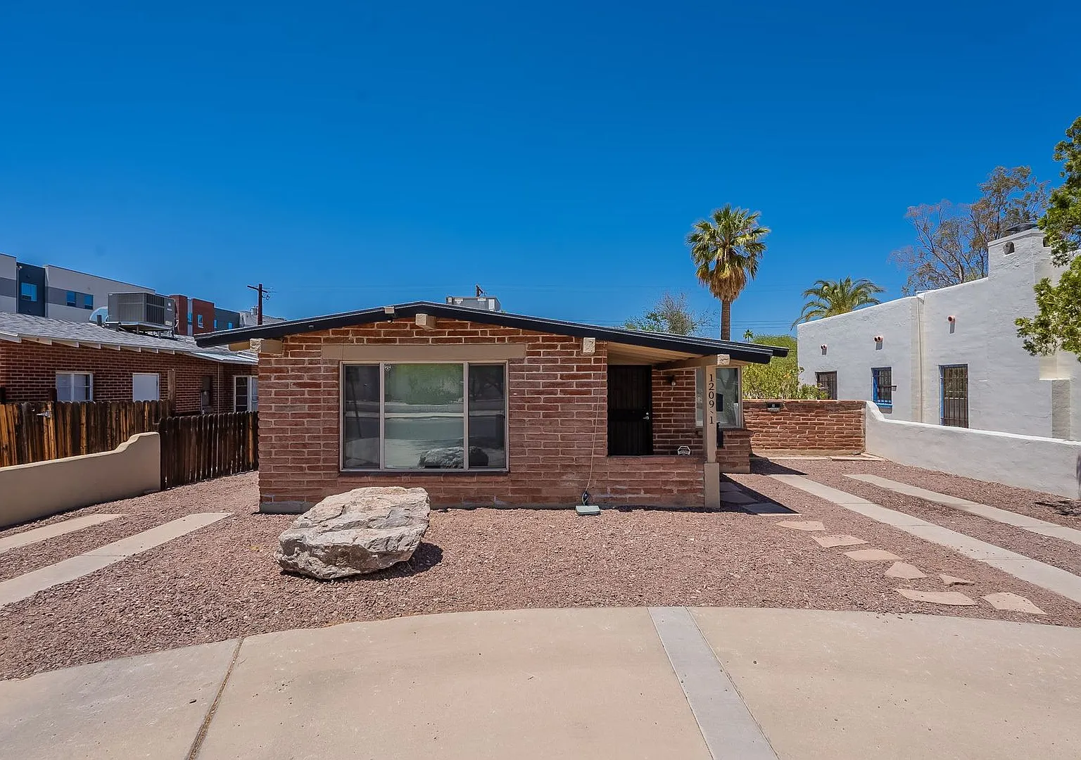 1209 E. Mabel St. — Photo 3